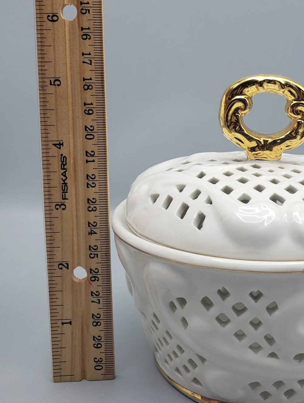 Large Vtg White Porcelain Lidded Trinket Box w/Gold Details Open Lattice 1970's